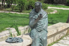 1980-01-01_00-01-12-4